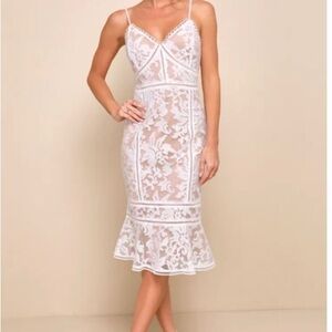 Lulu Alluring Love White & Beige Lace Trumpet  Midi Dress
